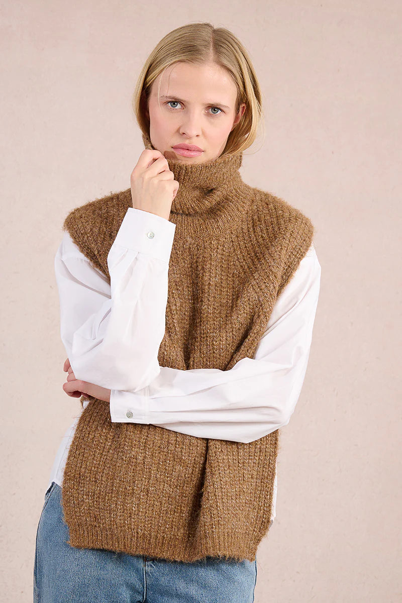Ladies Knitted Sleeveless Sweater