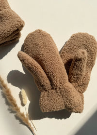 C’EST MOI Teddy Mittens - Camel