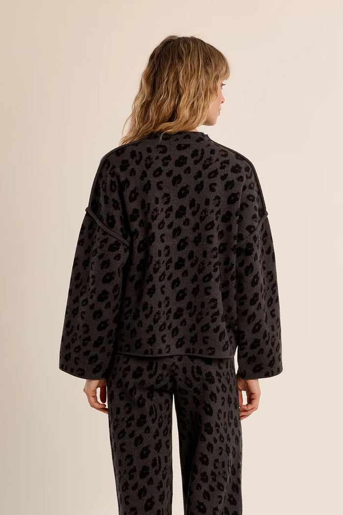 MOLLY BRACKEN - Ladies Knitted Sweater - Dark Grey Leopard