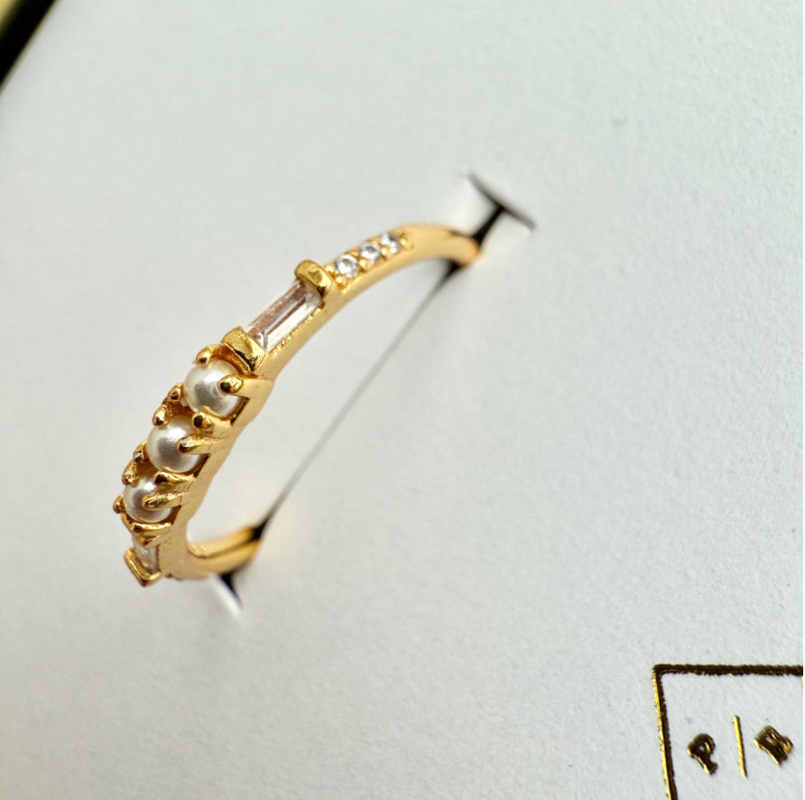 PIKA & BEAR Phaedra - Pearls & Baguette Ring