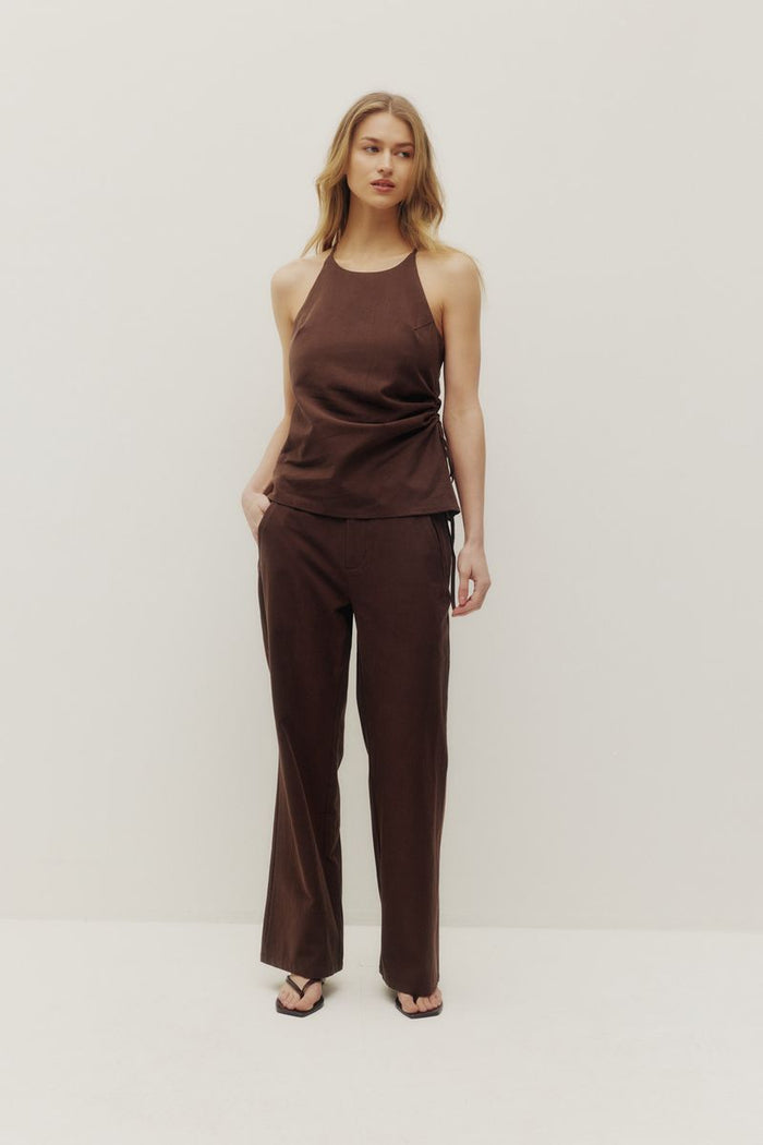 KUWALLA - Terri Linen Halter Top and Rosie Low-Rise Linen Pant Set - Cocoa Powder