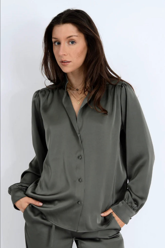 RD STYLE Balicia Long Sleeve Button Up Blouse