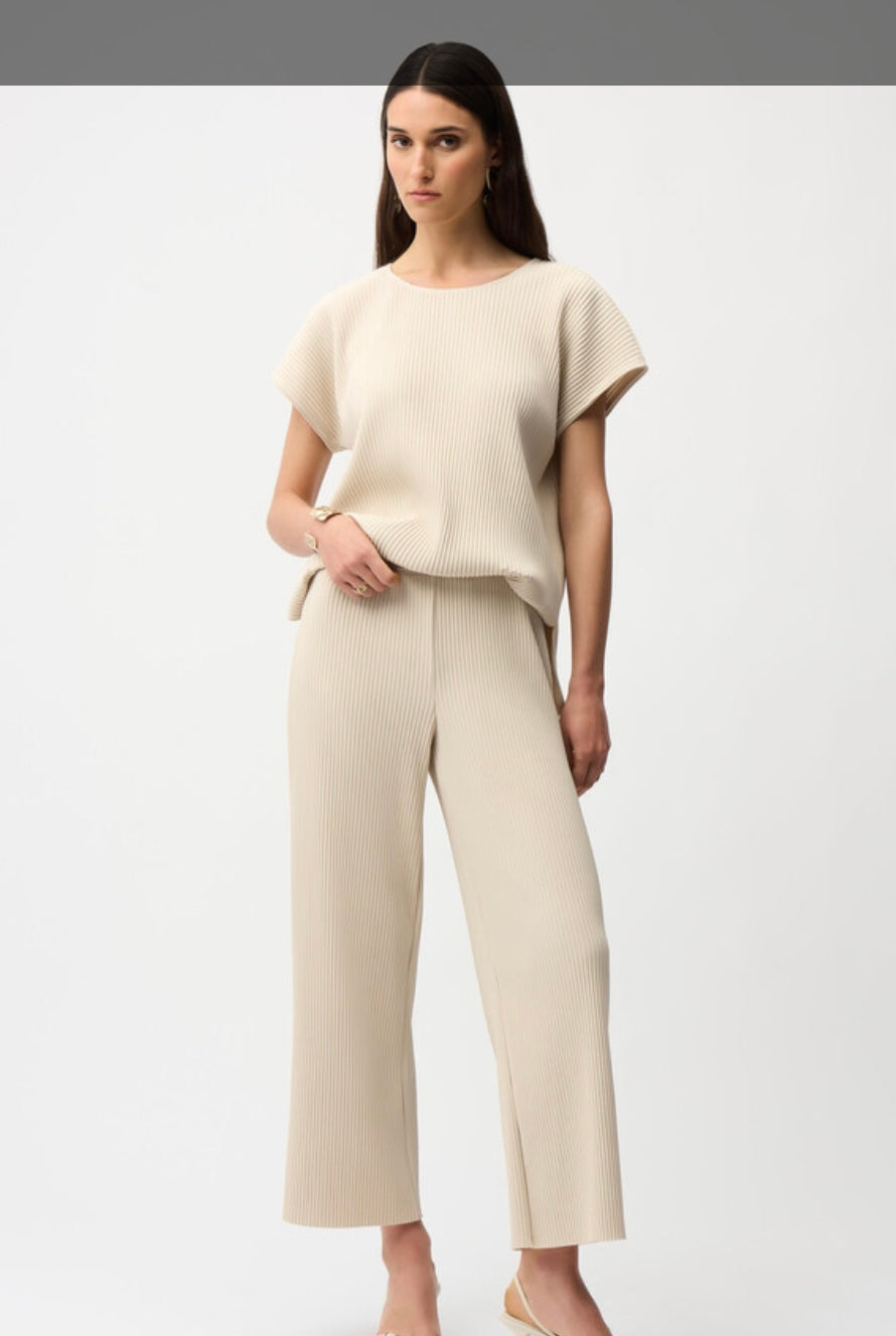JOSEPH RIBKOFF Pleated Mid-rise Trousers