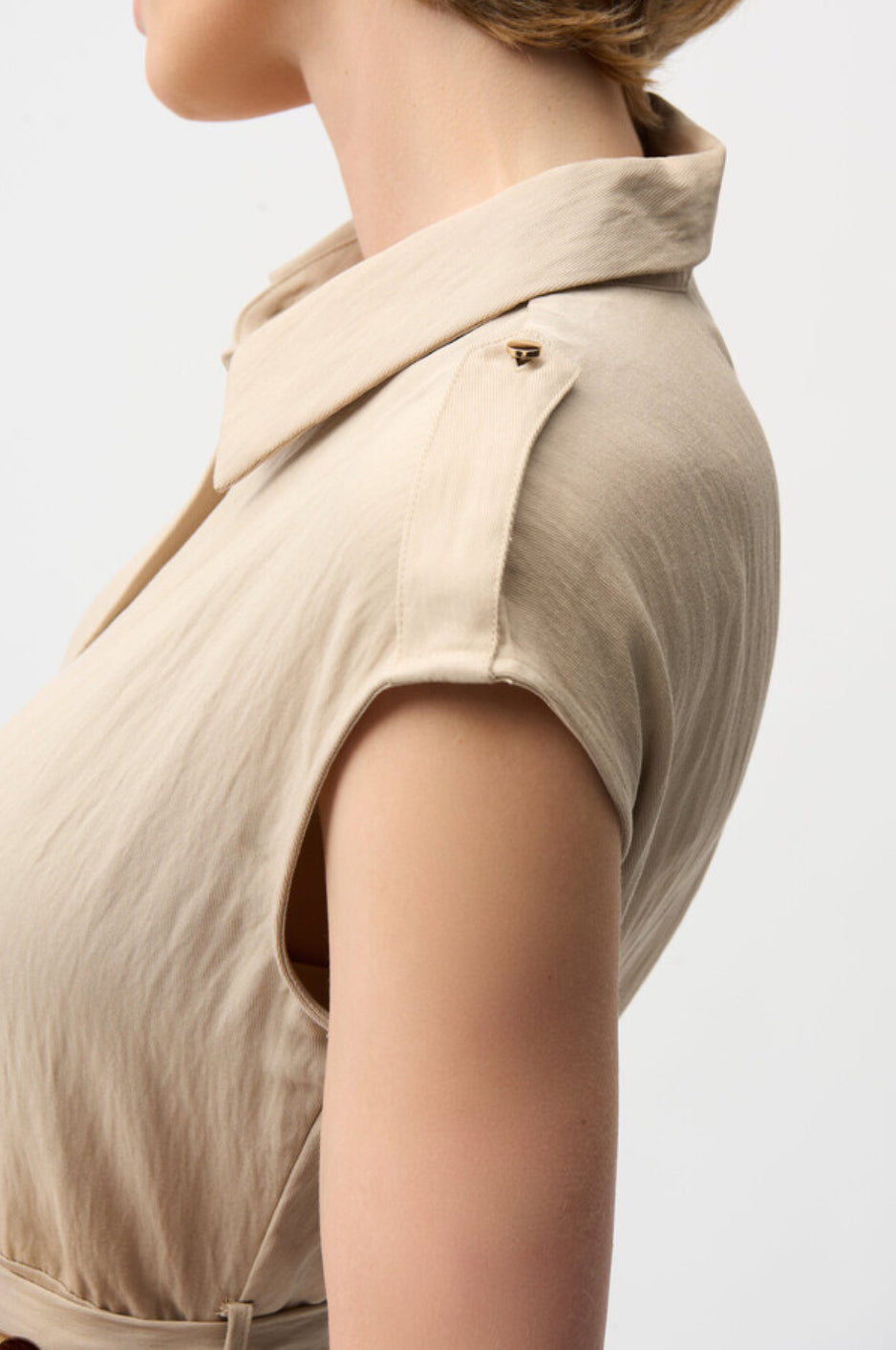 JOSEPH RIBKOFF Sleeveless Shirt Dress