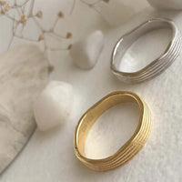 PIKA & BEAR - Strata - Wavy Layered Ring - Gold