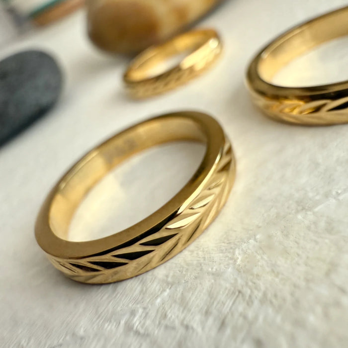 PIKA & BEAR - Sheaf - Laurel Pattern Ring - Gold