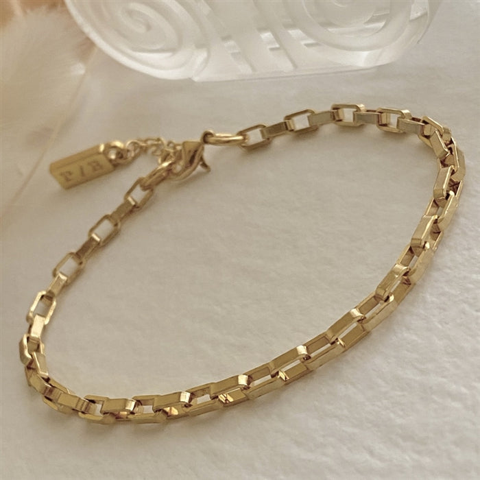 Dua- Rectangular Box Chain Bracelet