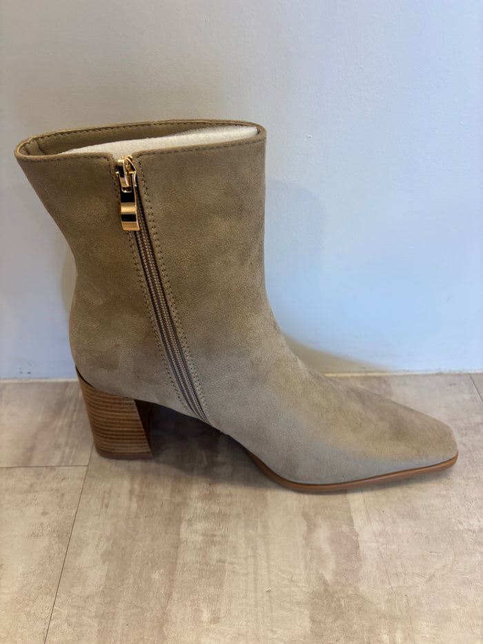 BILLINI Ozi Boot - Dune Suede
