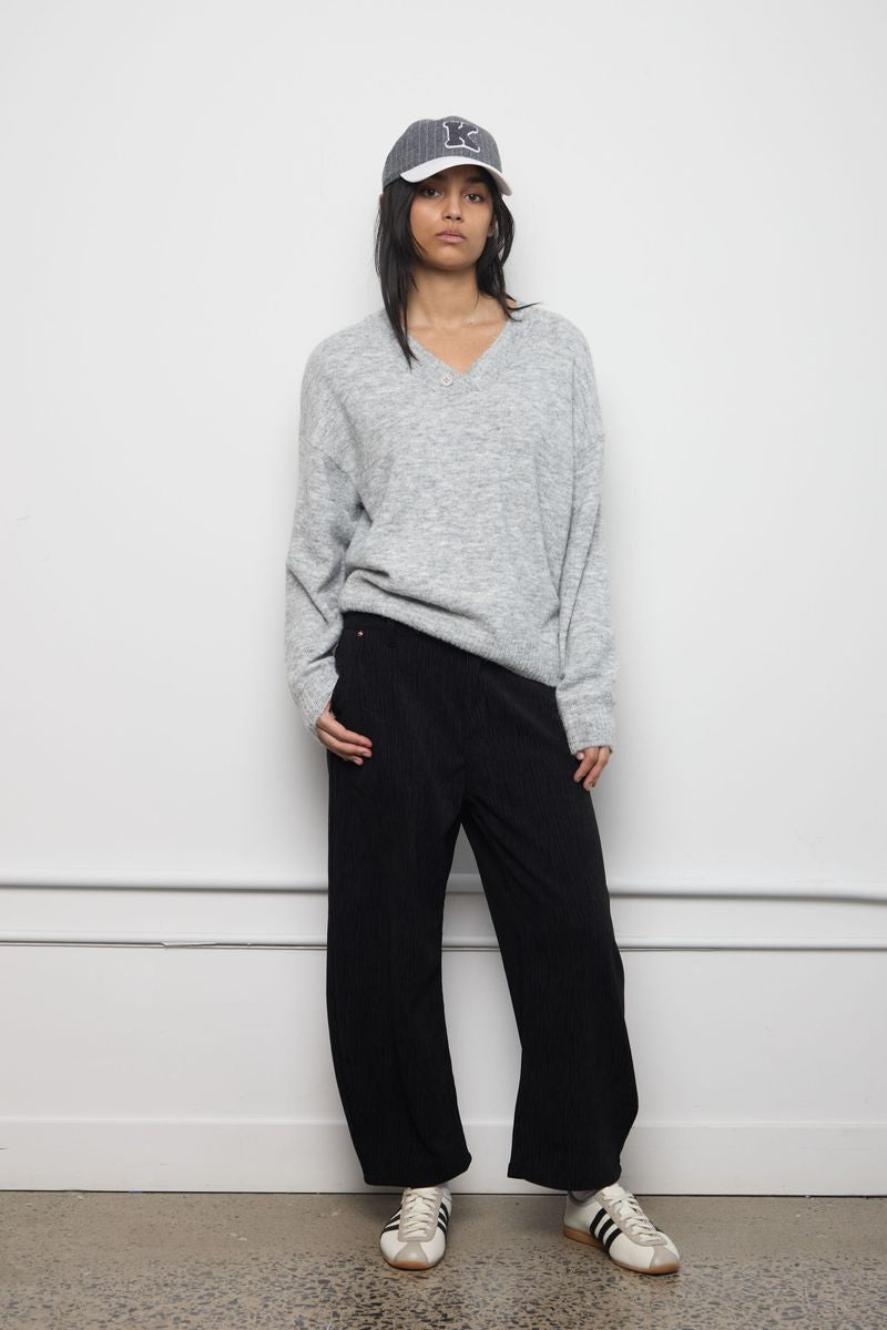 KUWALLA - Milkloom Fuzzy V-Neck - Heather Grey