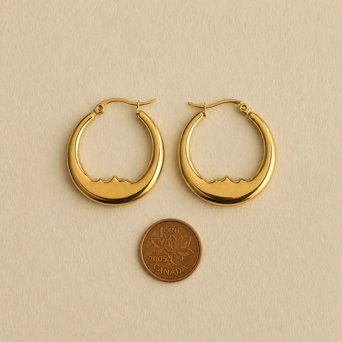PIKA & BEAR - Luna - Moon Face Hoop Earrings- Gold