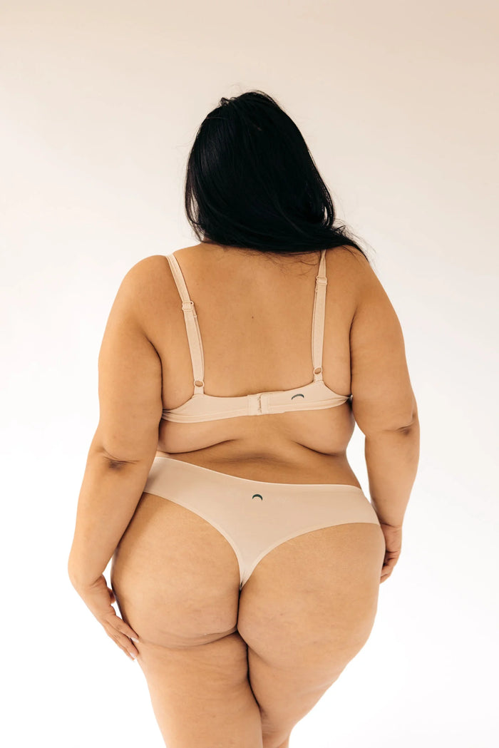 HUHA Seamless Low/Mid Rise Thong - Nude