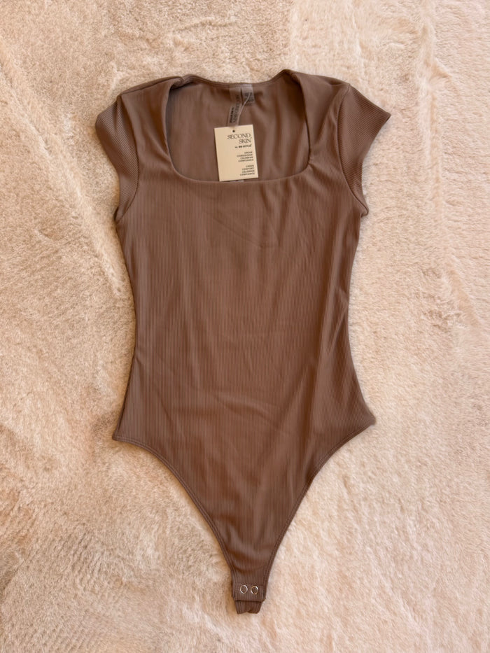 Tiara Square Neck Bodysuit- Clay Taupe