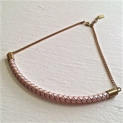 Cascabel- Vegan Leather Choker In Shimmer Pink